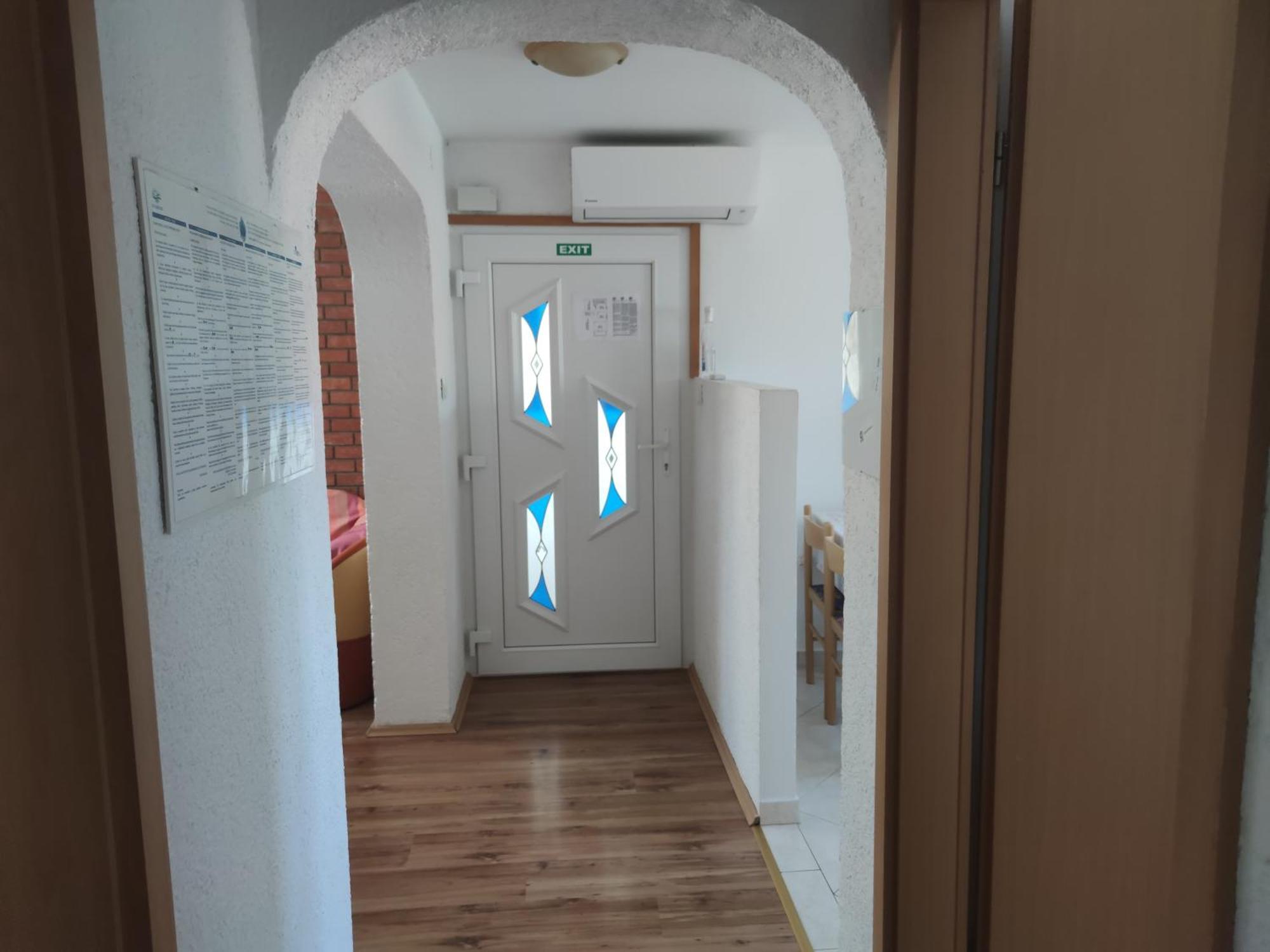Apartments Dijana คิร์ก ภายนอก รูปภาพ